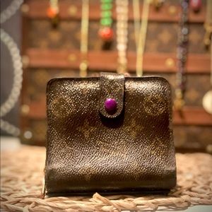 💜SALE💜Louis Vuitton Vintage Compact Zippy Wallet